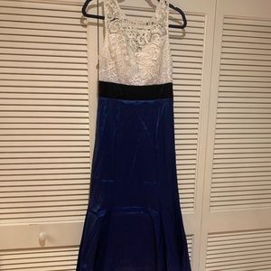 Taffeta/Lace Combo Mermaid Floor Length Prom Dress! Like New - Worn Once, Size L